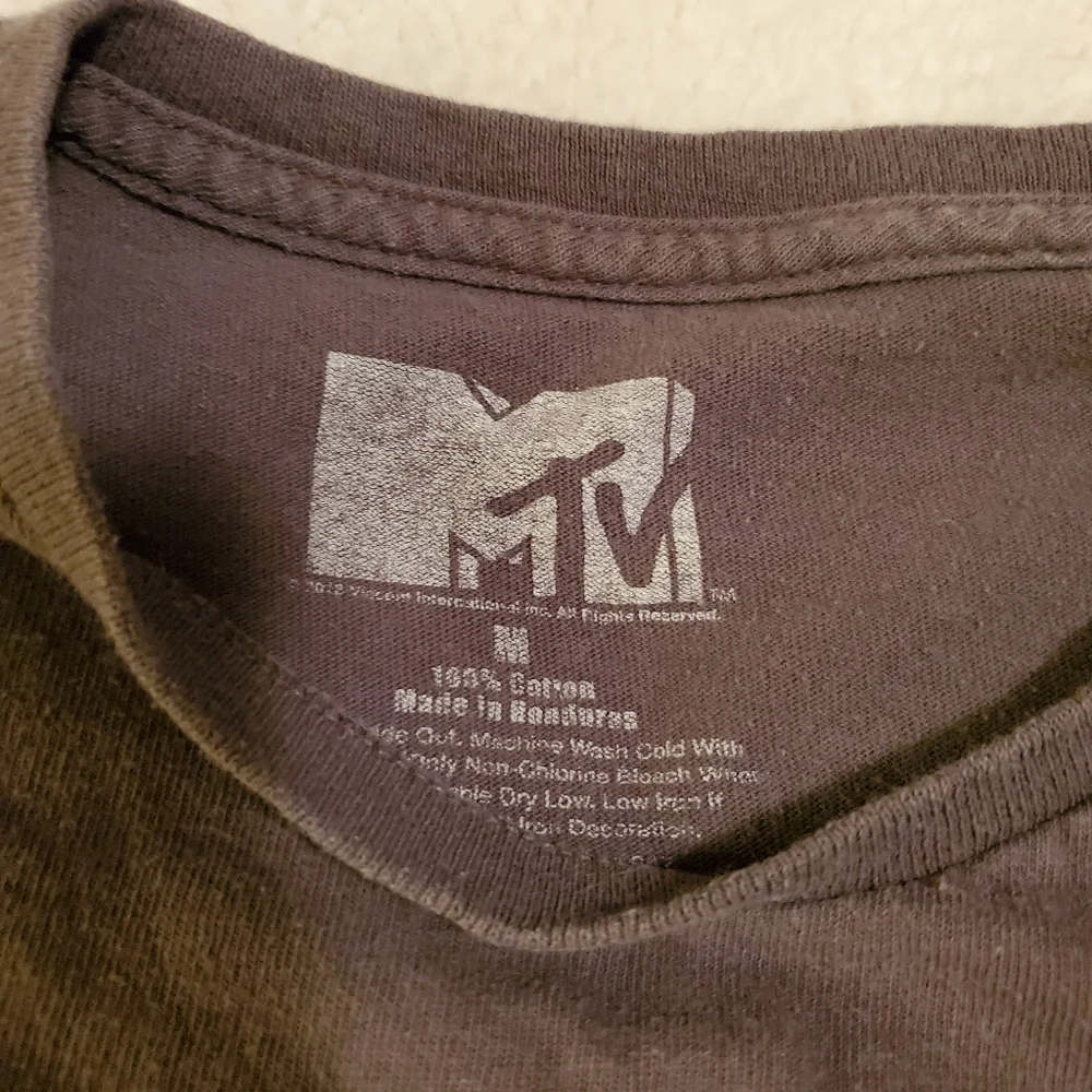 COPY - MTV gray t-shirt, size Medium - Picture 3 of 4
